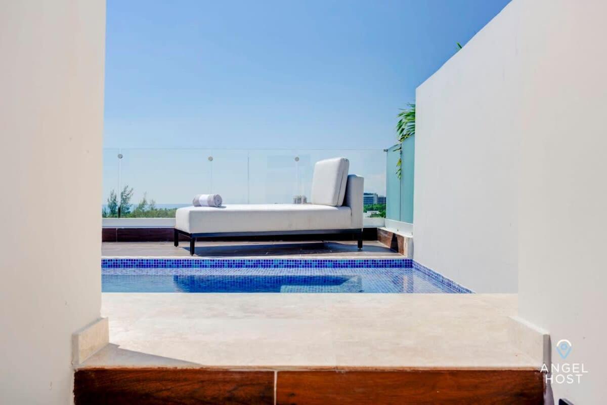 Jungle & Ocean View Condos, 2 Shared Pools & Rooftop